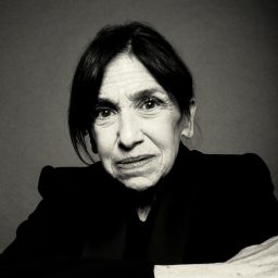 Kathryn Hunter